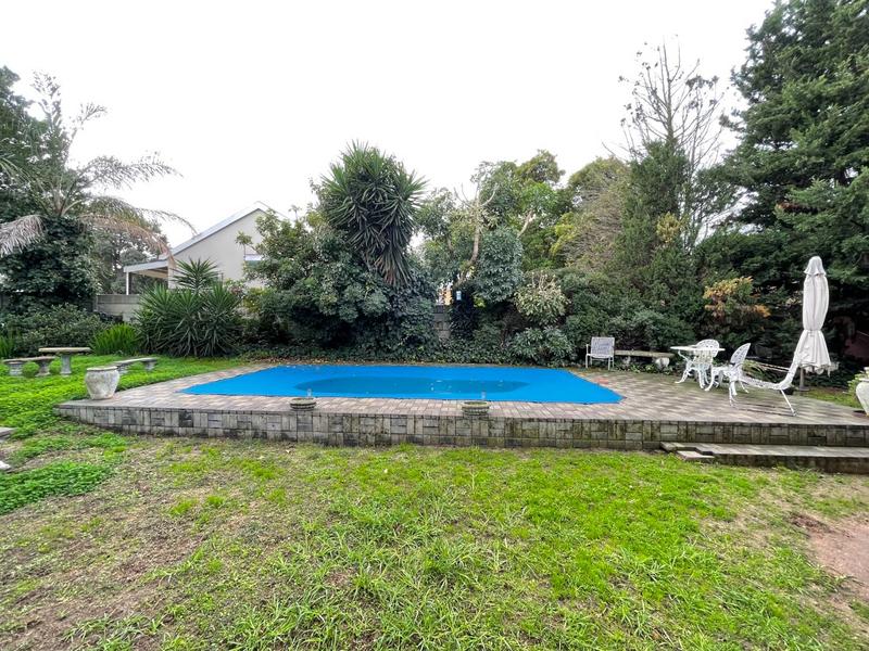 4 Bedroom Property for Sale in Bergzicht Western Cape